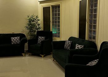 شاليه بمسبح داخلي وفناء خارجي