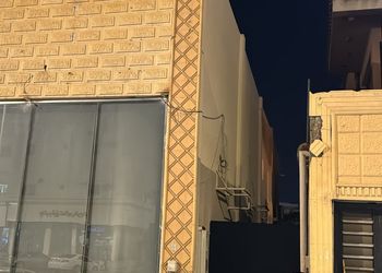 شقة هادئة بصالة وغرفتين نوم 