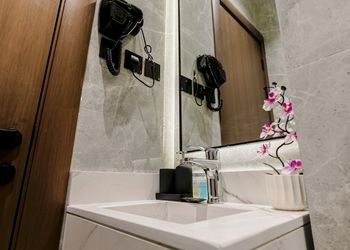 استديو بسرير ماستر وبلكونه