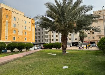 شقة بغرفتين نوم وصالة 