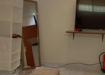 استديو بسرير ماستر وجلسة 