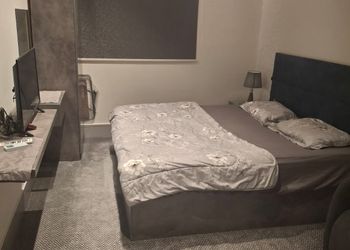 استديو بسرير ماستر 