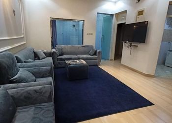 شاليه بغرفة نوم مطلة على المسبح