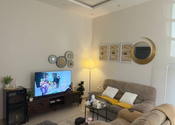 استديو بدخول ذاتي