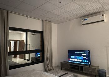استديو بتصميم مودرن دخول ذاتي 