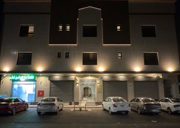 استديو بسرير ماستر