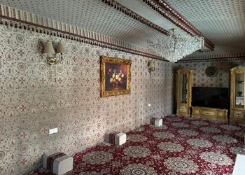 شاليه بجناح فاخر مطل على المسبح