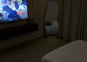 استديو بسرير ماستر وجلسة جانبية