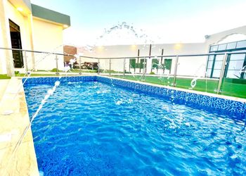 شاليه بمسطح اخضر
