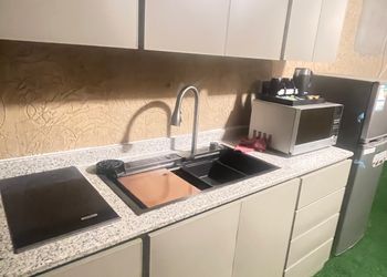 استديو هادئ بسرير ماستر 