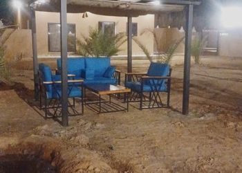 شاليه بمسبح خارجي وغرفة نوم 