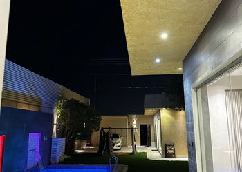 شاليه بمسبح خارجي وألعاب أطفال