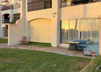 شاليه بجلسة خارجية ومجلس
