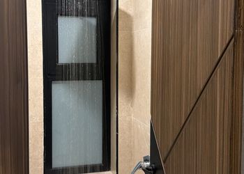 استديو بسرير ماستر