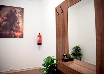 شقة هادئة بغرفتين وصاله