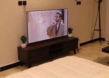 استديو هادئ بسرير ماستر 