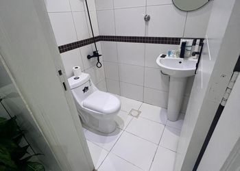 استديو بسرير ماستر وجلسة جانبية 