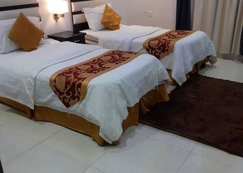 شقة بغرفه نوم وصالة 
