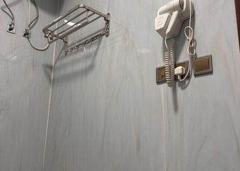 استديو بسرير ماستر وجلسة جانبية