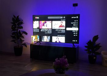 استديو بأثاث مريح وبسيط 