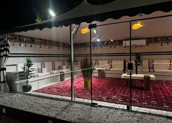 مزرعة بمناظر خلابة وجلسة خارجية 