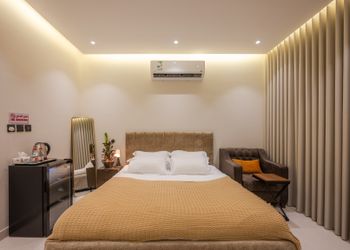 استديو بسرير ماستر ودخول ذاتي