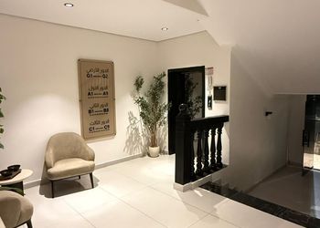 استديو بسرير ماستر وجلسة جانبية 