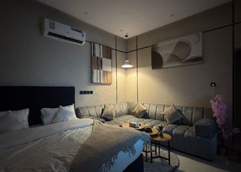 استديو هادئ بدخول ذاتي 