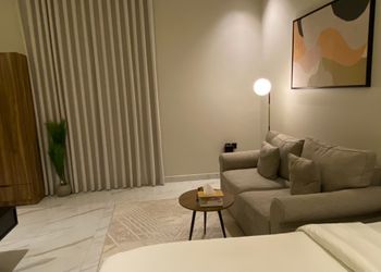 استديو هادئ بدخول ذاتي 