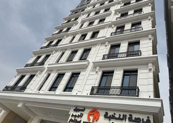 استديو هادئ بسرير ماستر 