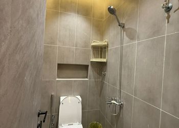 شقة بغرفة معيشة وغرفة نوم 