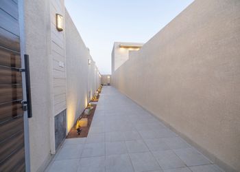 فيلا بتصميم فاخر ومجالس واسعة