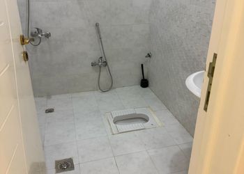 استديو بسرير ماستر وجلسة جانبية 