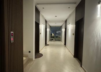 استديو هادئ بدخول ذاتي 