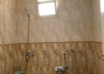 شقة بغرفة معيشة وغرفة نوم 