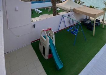 فيلا بإطلالة بحرية