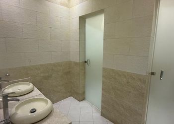 استراحة بمسطح اخضر ومجالس