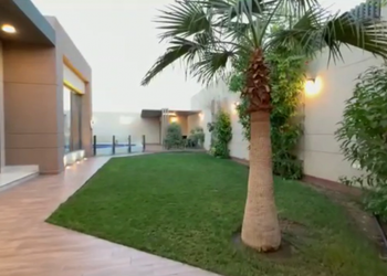 شاليه بمسبح وألعاب مائية