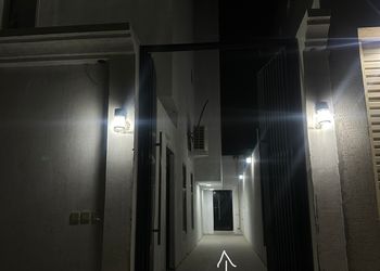 استديو هادئ بسرير ماستر 