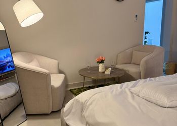 استديو بدخول ذاتي وسرير مريح 