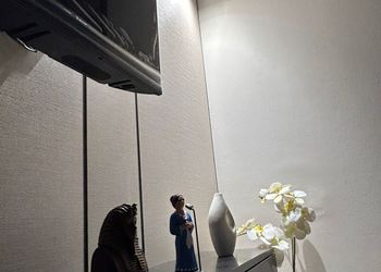 استديو بسرير ماستر وجلسة خارجية