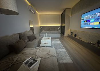 استديو انيق مدخل خاص دخول ذاتي 