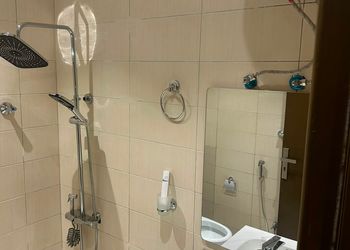 استديو بسرير ماستر وجلسة جانبية 