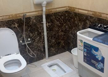 شقة بغرفتين نوم وصالة 