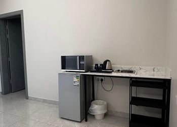 شقة بصالة وغرفة نوم 