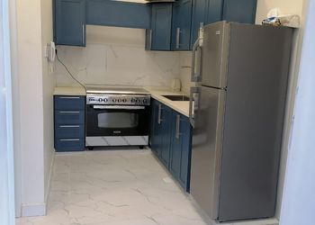 شاليه بملعب طائرة 