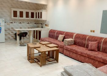 شاليه بألعاب مائية وجلسة خارجية 