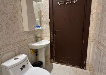 شقة بغرفة نوم مع غرفة معيشه 
