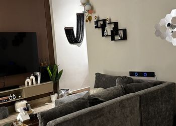 استديو بسرير ماستر وجلسة جانبية