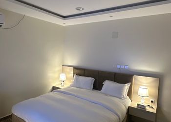 استديو بسرير ماستر ودخول ذاتي